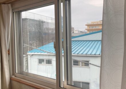 内窓と防音ガラスの組み合わせで効果的な防音対策を実施