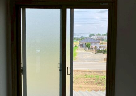 防音・断熱の最高峰！大信工業「プラスト」×「ソノグラス」で2階と階段の暑さ・騒音を解決～茨城県古河市 O様～