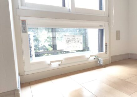 築39年マンションの腰窓とFIX窓の連窓へ内窓インプラスを設置。断熱・防音対策リフォーム～千葉県浦安市 マンション～