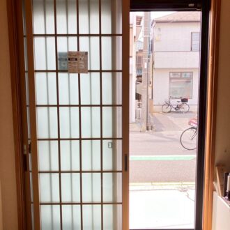 YKKAP「ウチリモ」格子入りスリガラスで障子の趣を再現。ホコリが溜まらない最新内窓リフォーム～千葉県船橋市 M様～